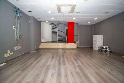 Commercial premise for sale in Barcelona. 