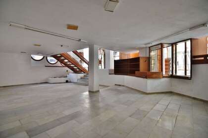 Commercial premise in Roquetas de Mar, Almería. 
