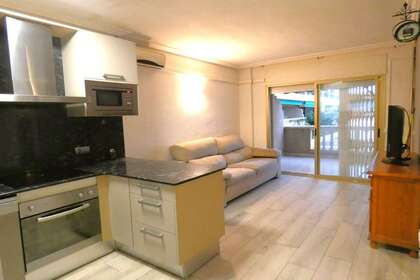 房子 进入 Pineda, La, Tarragona. 