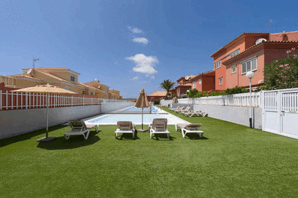 Half vrijstaande huizen verkoop in San Bartolomé de Tirajana, Las Palmas, Gran Canaria. 