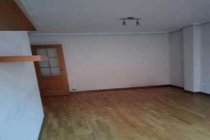 Flat for sale in Pizarrales, Salamanca. 