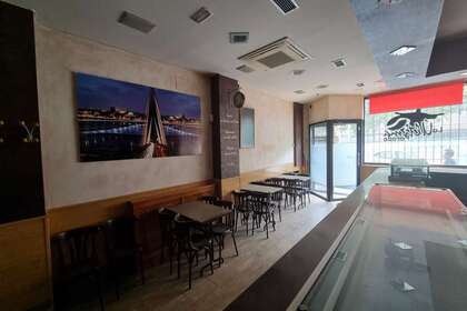 Obchodní prostory na prodej v Delicias, Salamanca. 
