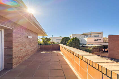 balkon/y