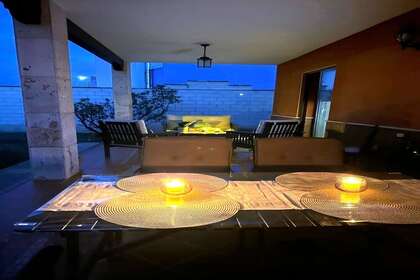 Chalets verkoop in Nuevo Valdepeñas, Ciudad Real. 