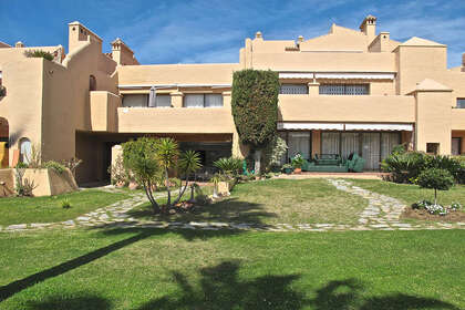 Lejlighed til salg i Atalaya, La, Málaga. 