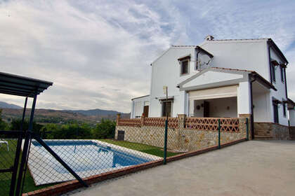 Casa Cluster venda em Pizarra, Málaga. 