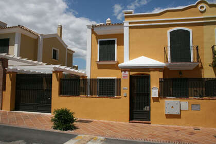 House for sale in Guadalmina, Málaga. 