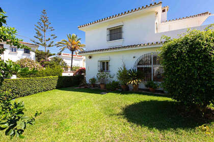 Cluster house for sale in Costabella, Málaga. 