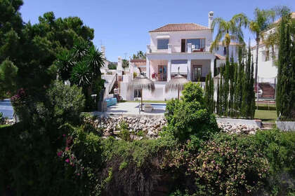 Klynge huse til salg i Puerto Banús, Marbella, Málaga. 
