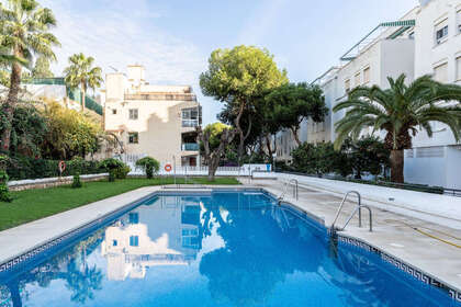 Apartment for sale in La Carihuela, Torremolinos, Málaga. 