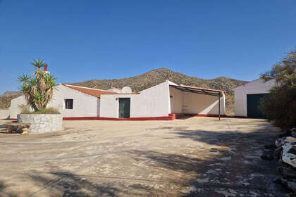 Ranch for sale in Pizarra, Málaga. 
