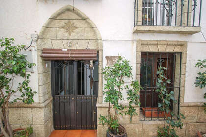 House for sale in Guaro, Málaga. 