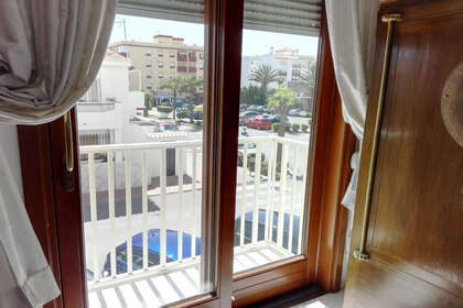 Apartment for sale in San luis de sabinillas, Málaga. 