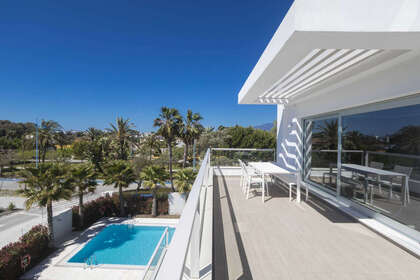 Penthouse for sale in San Pedro de Alcántara, Marbella, Málaga. 