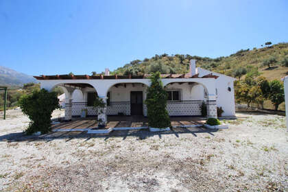 Fincas verkoop in Canillas de Aceituno, Málaga. 