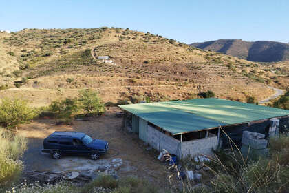 Fincas verkoop in Canillas de Aceituno, Málaga. 