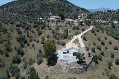 Cluster house for sale in Comares, Málaga. 