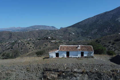 Fincas verkoop in Canillas de Aceituno, Málaga. 