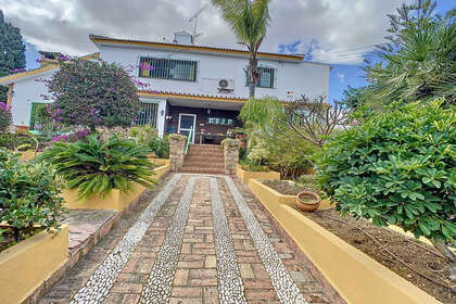 Casa Cluster venda em Churriana, Málaga. 