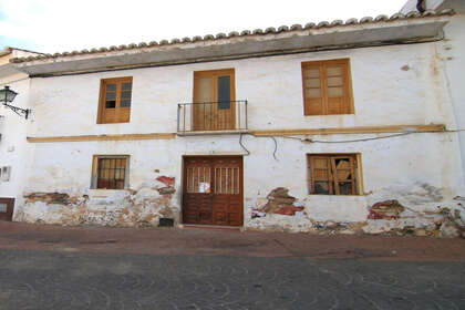 House for sale in Guaro, Málaga. 