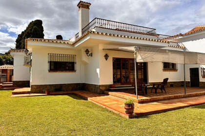 Casa Cluster venda em Churriana, Málaga. 