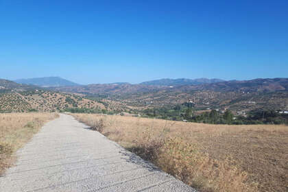 Pozemky na prodej v Tolox, Málaga. 