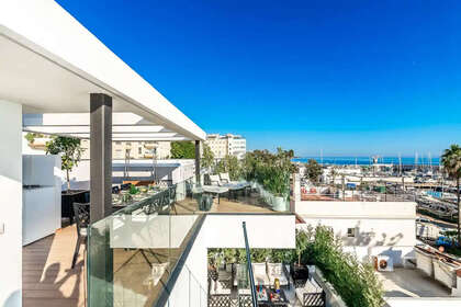 Townhouse vendita in Puerto Banús, Marbella, Málaga. 