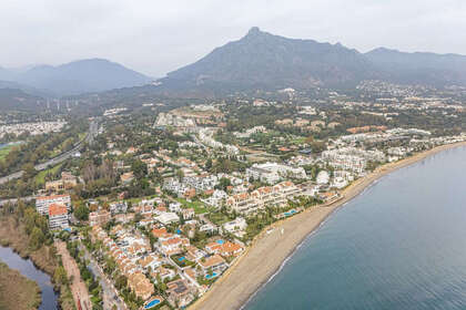 Řadový dům na prodej v Puerto Banús, Málaga. 