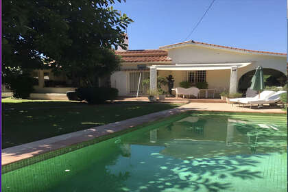 Townhouse vendita in San Pedro de Alcántara, Marbella, Málaga. 