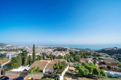 Maison de ville vendre en Benalmádena, Málaga. 