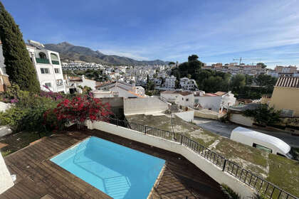 Maison de ville vendre en Nerja, Málaga. 