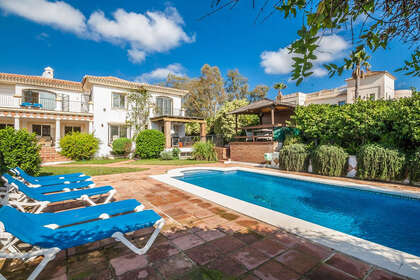 Maison de ville vendre en Elviria, Marbella, Málaga. 