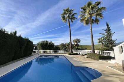 Maison de ville vendre en Cerros Del Lago, Marbella, Málaga. 