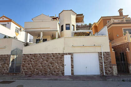 Townhouse vendita in Coín, Málaga. 