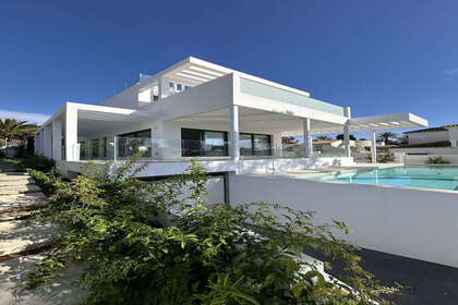 Cluster house for sale in Marbella, Málaga. 