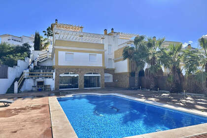 Chalet Adosado venta en Mijas, Málaga. 