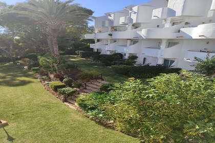 Apartmány na prodej v Calahonda, Mijas, Málaga. 