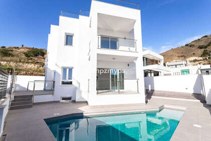 Townhouse vendita in Nerja, Málaga. 