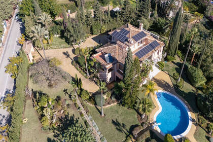 Cluster house for sale in Marbella, Málaga. 