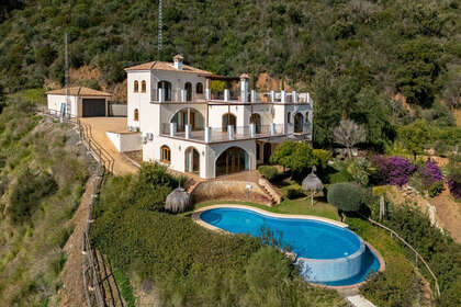 Chalet Adosado venta en Coín, Málaga. 