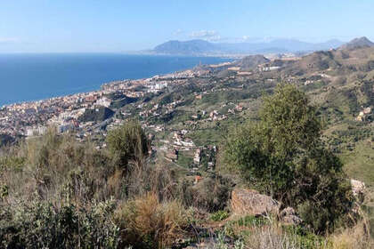 Pozemky na prodej v Rincón de la Victoria, Málaga. 