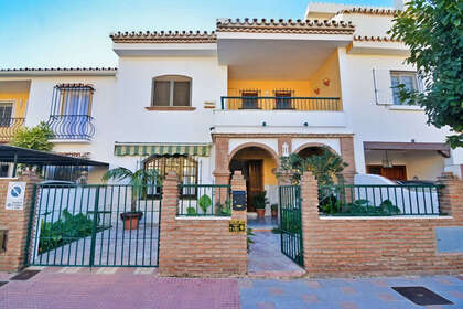 Townhouse vendita in Fuengirola, Málaga. 