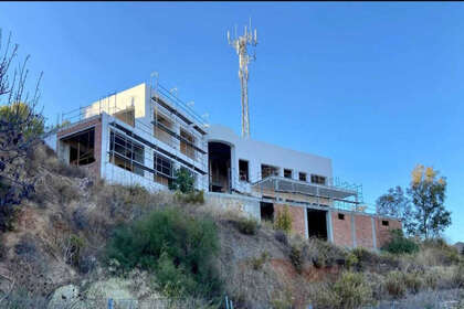 Cluster house for sale in Las Chapas, Málaga. 