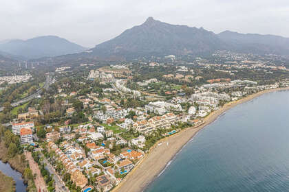 Rijtjeshuizen verkoop in Puerto Banús, Marbella, Málaga. 