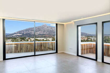 Penthouse/Dachwohnung zu verkaufen in Nueva andalucia, Málaga. 