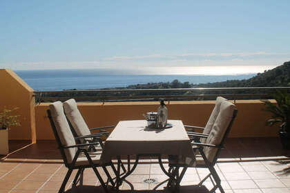 Apartment zu verkaufen in Calahonda, Mijas, Málaga. 