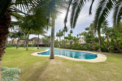 Apartment zu verkaufen in Puerto Banús, Málaga. 