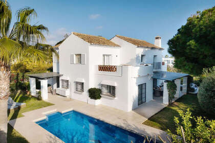 Townhouse vendita in Marbella, Málaga. 