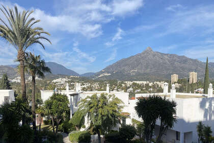 Apartment zu verkaufen in Nueva andalucia, Málaga. 