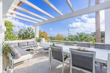 Penthouse/Dachwohnung zu verkaufen in Casares, Málaga. 